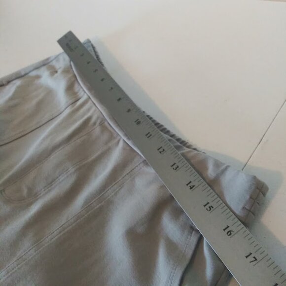 Susan Graver women's size M gray weekend crop pants - Picture 9 of 16